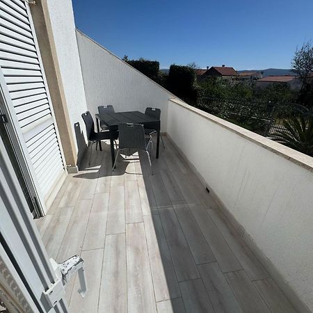 Apartman Kartec Крк Екстер'єр фото