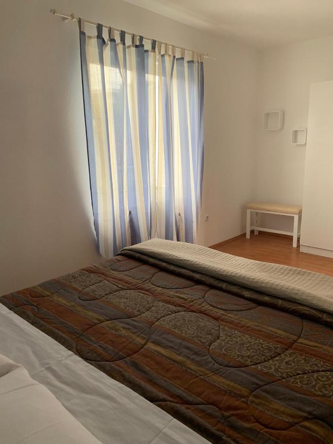 Apartman Kartec Крк Екстер'єр фото