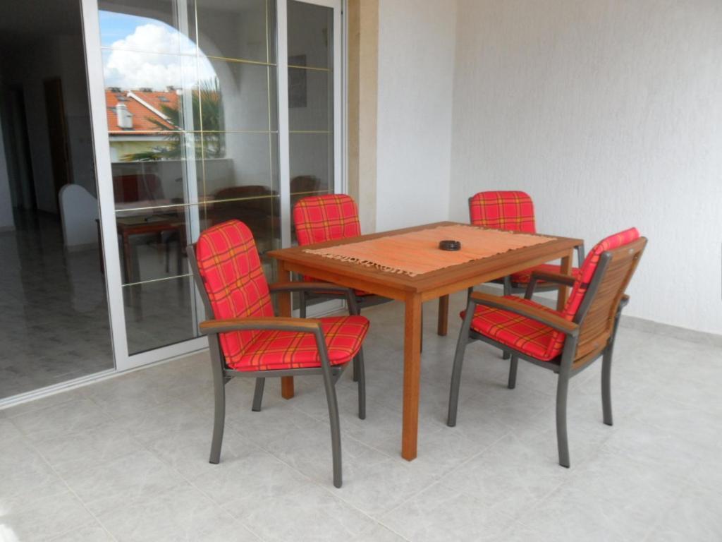 Apartman Kartec Крк Екстер'єр фото