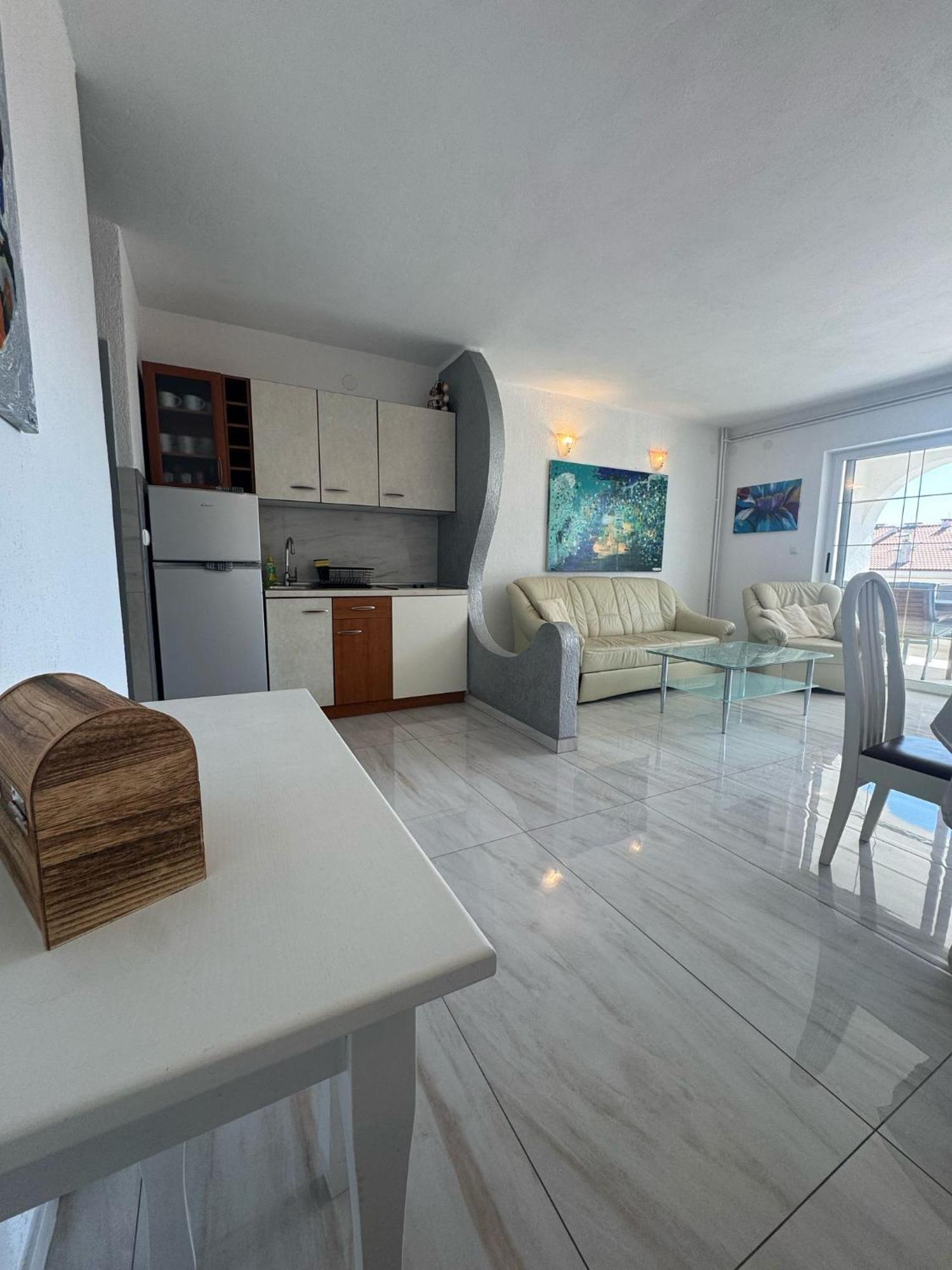 Apartman Kartec Крк Екстер'єр фото